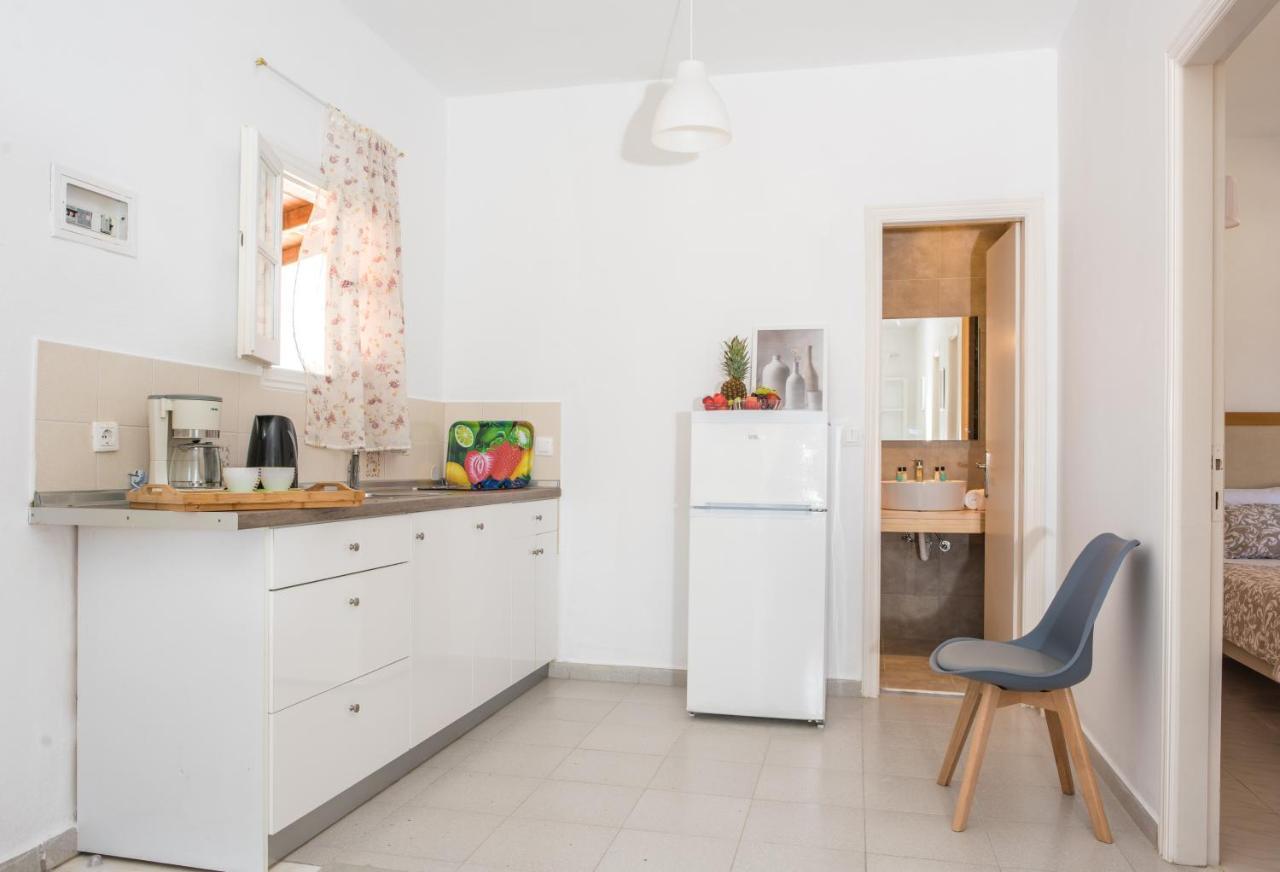 Averto Corfu Apartments Дассия Экстерьер фото
