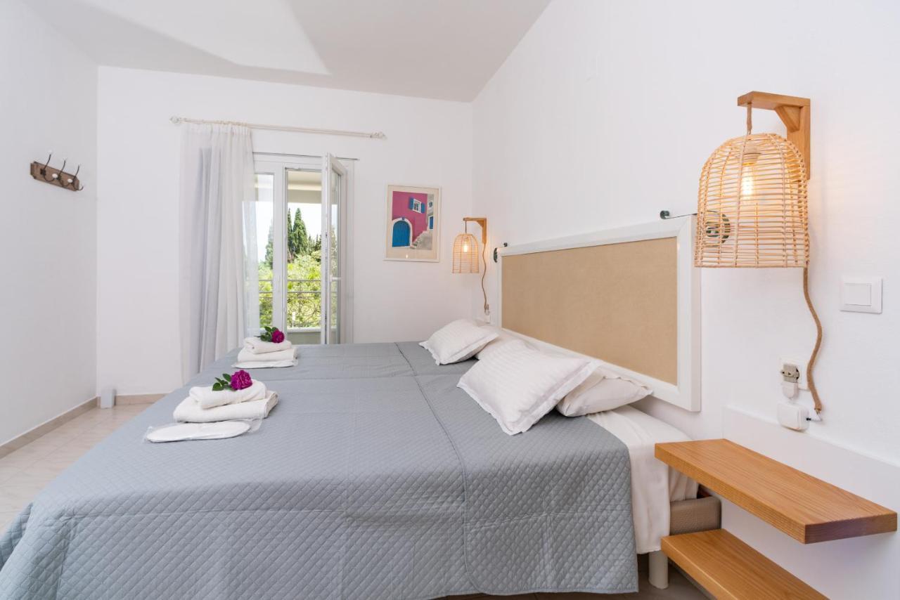 Averto Corfu Apartments Дассия Экстерьер фото