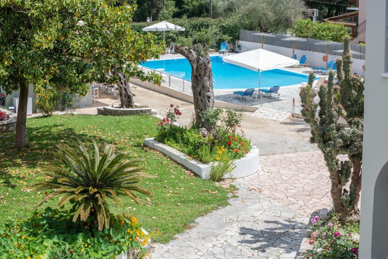 Averto Corfu Apartments Дассия Экстерьер фото