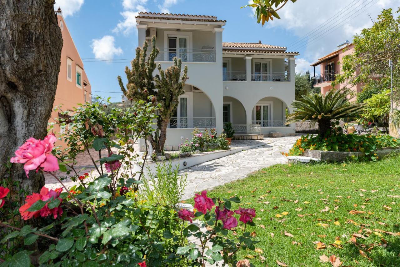 Averto Corfu Apartments Дассия Экстерьер фото