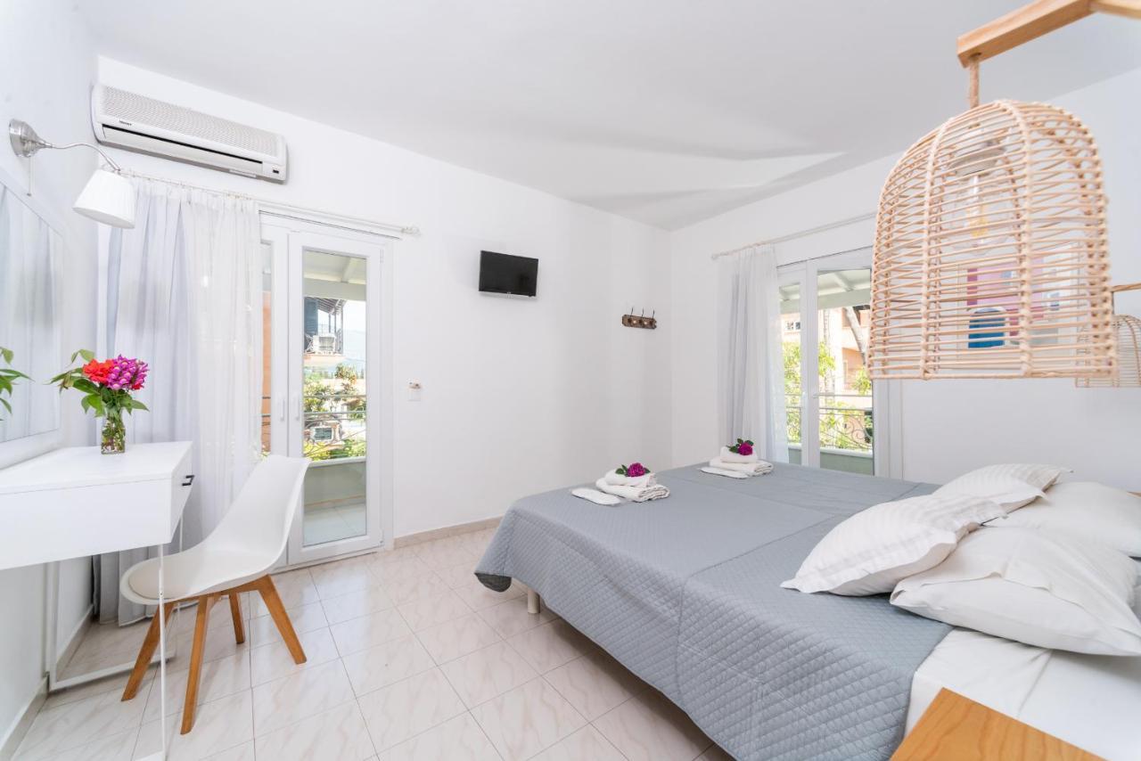 Averto Corfu Apartments Дассия Экстерьер фото