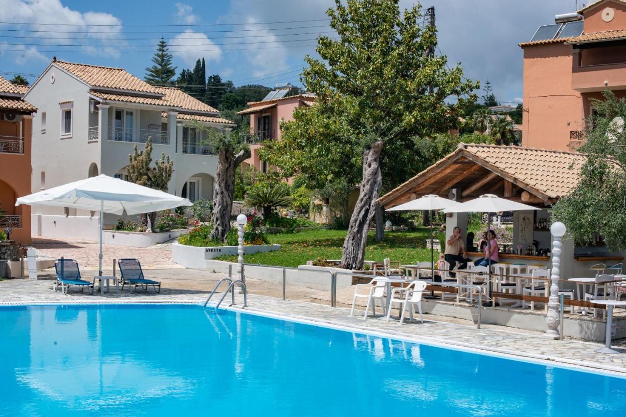 Averto Corfu Apartments Дассия Экстерьер фото